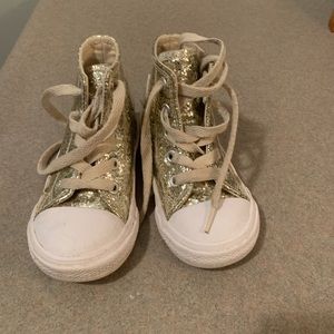 Toddler converse size 6